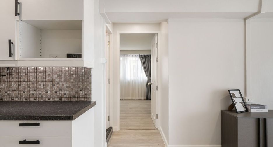 Condo en venta de 2 habitaciones en Bang Na, Bangkok