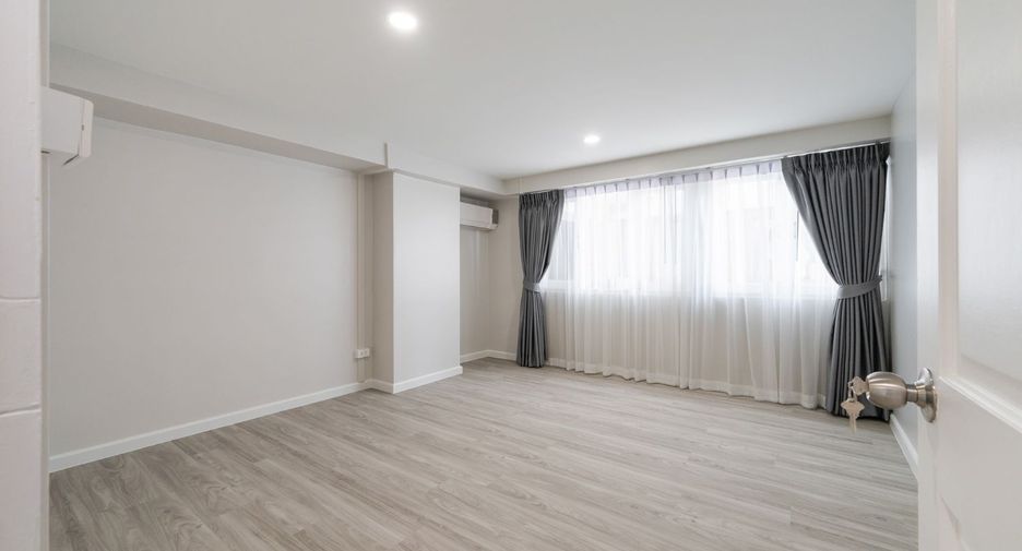Condo en venta de 2 habitaciones en Bang Na, Bangkok