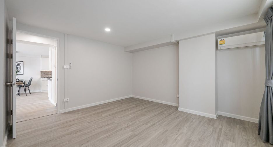 Condo en venta de 2 habitaciones en Bang Na, Bangkok