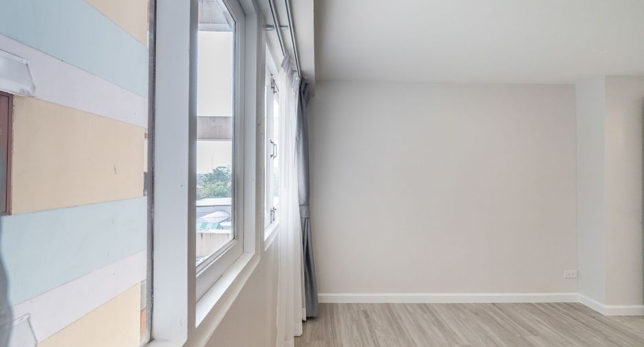 Condo en venta de 2 habitaciones en Bang Na, Bangkok
