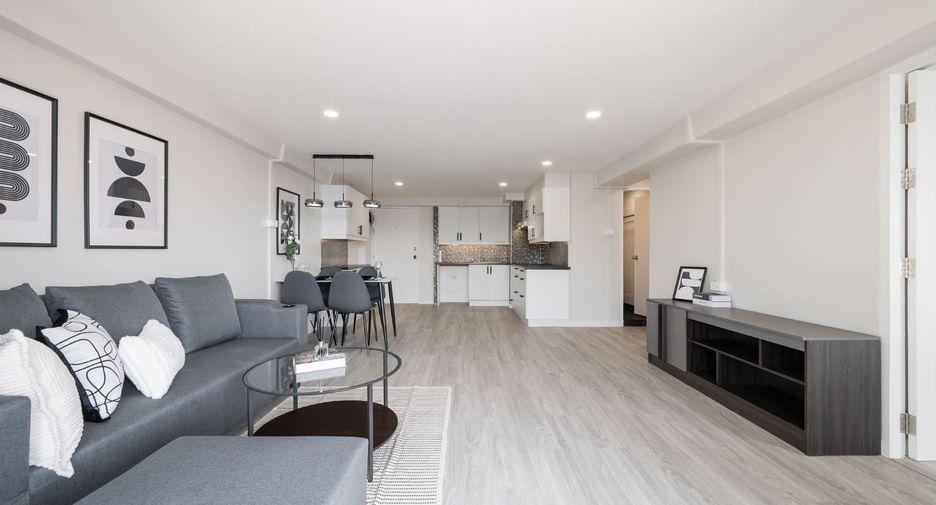 Condo en venta de 2 habitaciones en Bang Na, Bangkok