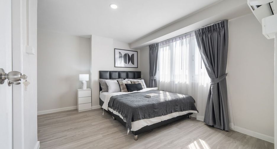 Condo en venta de 2 habitaciones en Bang Na, Bangkok