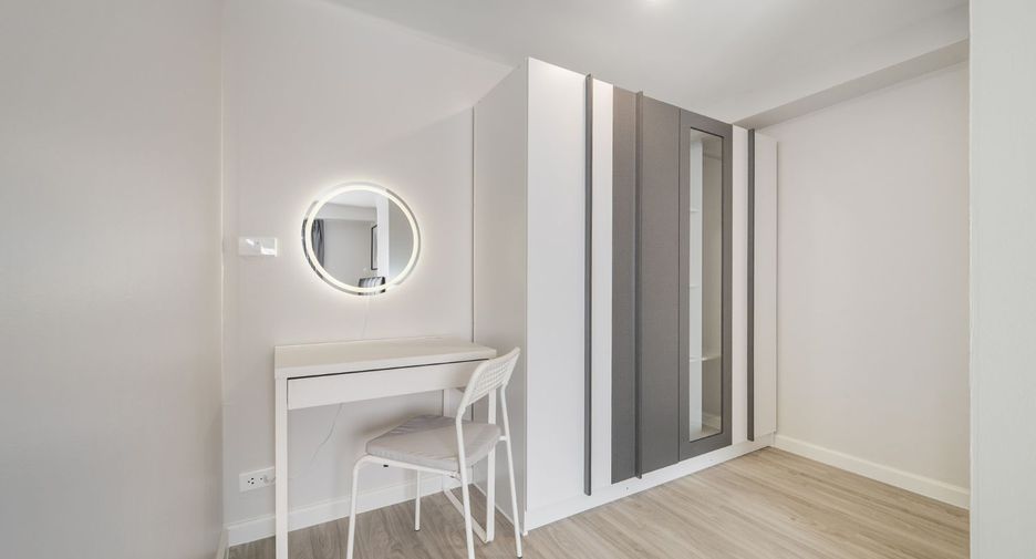 Condo en venta de 2 habitaciones en Bang Na, Bangkok