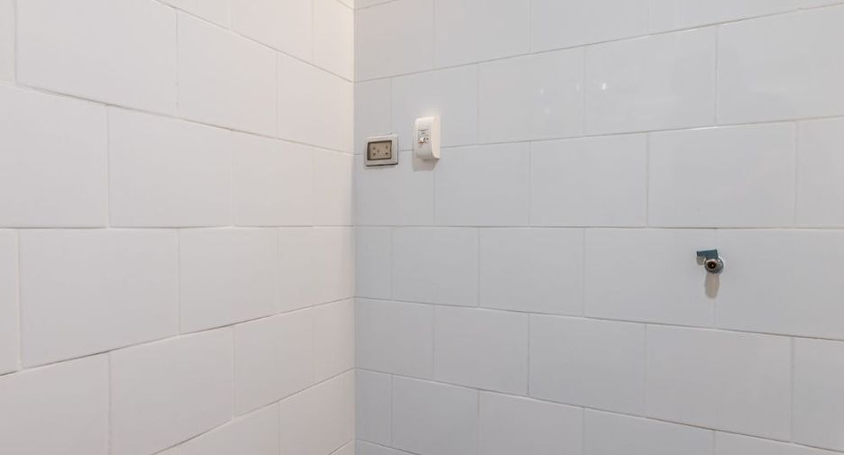 Condo en venta de 2 habitaciones en Bang Na, Bangkok