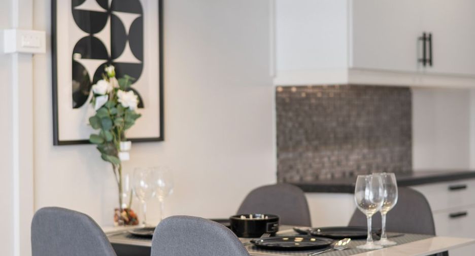 Condo en venta de 2 habitaciones en Bang Na, Bangkok