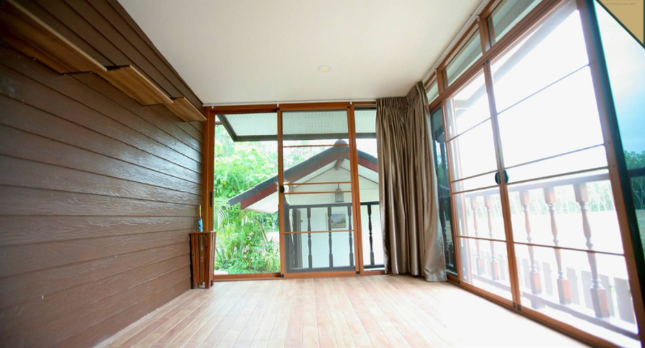 À vendre 3 chambres maison à Klaeng, Rayong