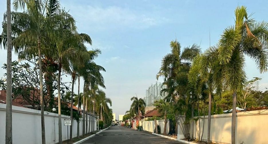Casa en venta de 2 habitaciones en Bang Lamung, Chonburi