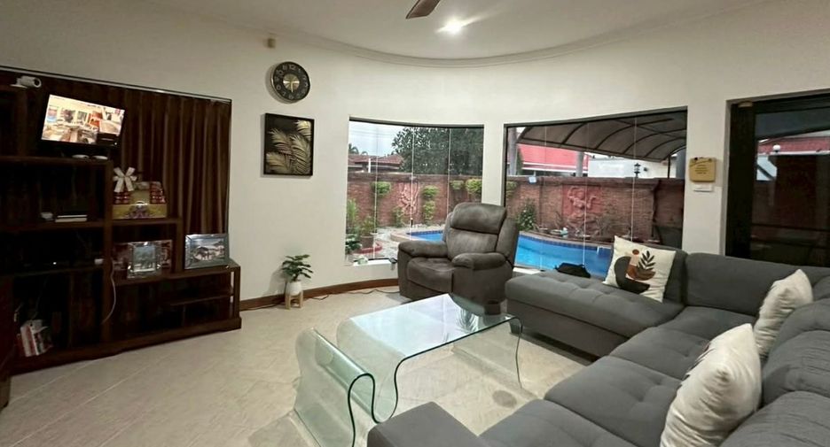 Casa en venta de 2 habitaciones en Bang Lamung, Chonburi