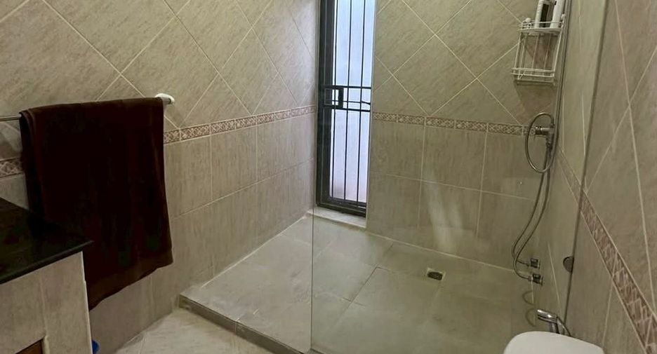 Casa en venta de 2 habitaciones en Bang Lamung, Chonburi