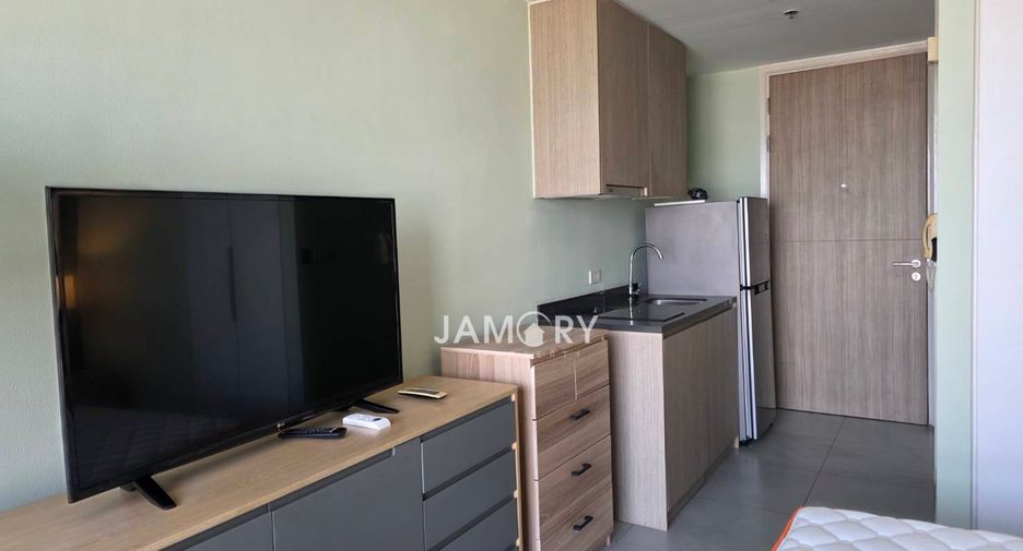 For rent studio condo in Pratumnak, Pattaya