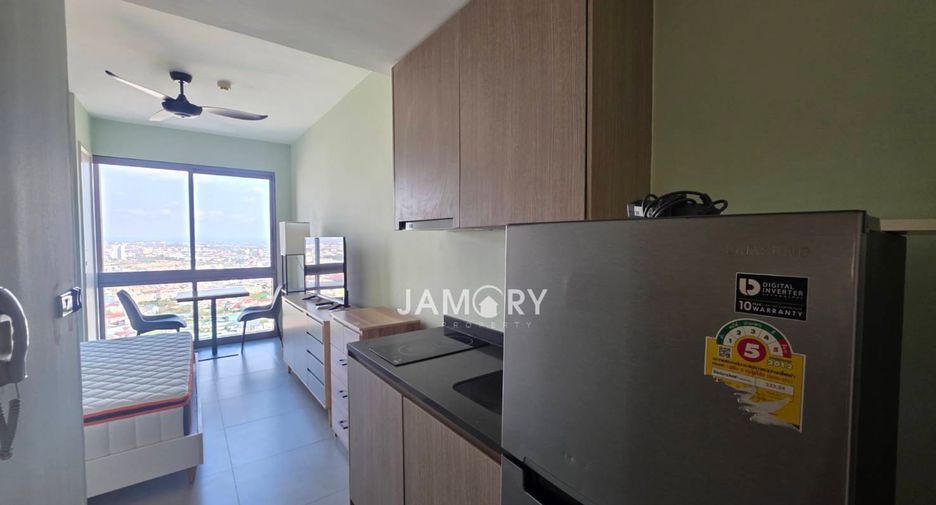 For rent studio condo in Pratumnak, Pattaya