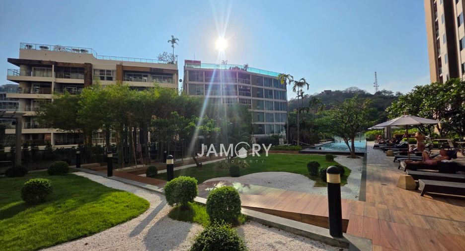 For rent studio condo in Pratumnak, Pattaya