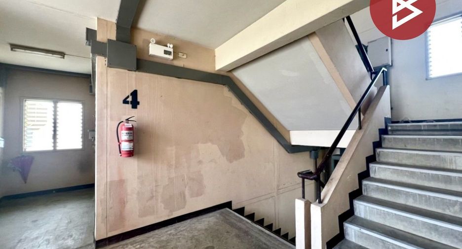 À vendre 1 chambre condo à Nakhon Chai Si, Nakhon Pathom