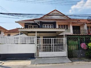 For rent and for sale 3 bedrooms townhouse in Khlong Luang, Pathum Thani