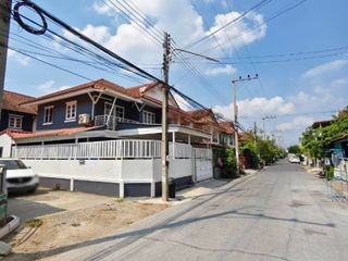 For rent and for sale 3 bedrooms townhouse in Khlong Luang, Pathum Thani