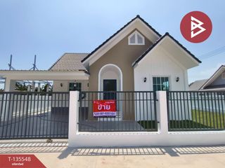 For sale 3 bedrooms house in Mueang Samut Songkhram, Samut Songkhram