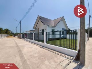 For sale 3 bedrooms house in Mueang Samut Songkhram, Samut Songkhram