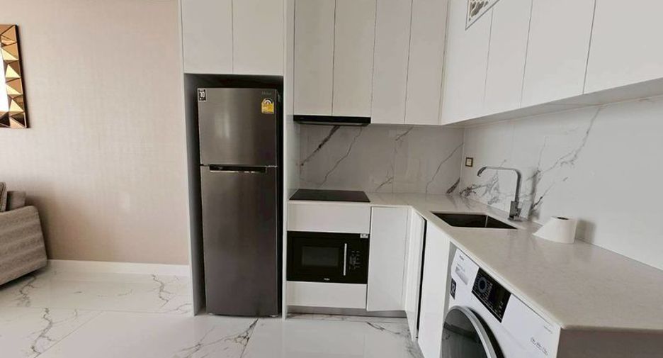 Condo en alquiler de 2 habitaciones en Bang Lamung, Chonburi