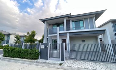 Casa en alquiler de 4 habitaciones en Bang Lamung, Chonburi
