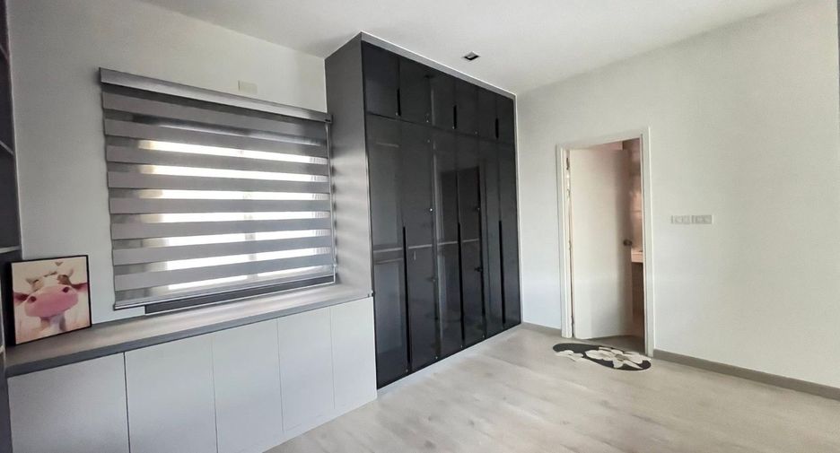 For rent 4 bedrooms house in Bang Lamung, Chonburi