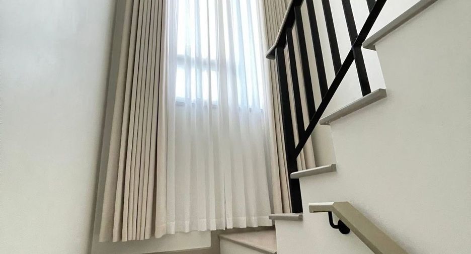For rent 4 bedrooms house in Bang Lamung, Chonburi