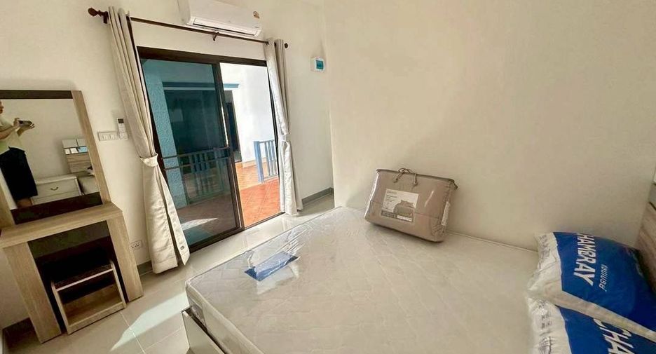 For rent 5 bedrooms villa in Bang Lamung, Chonburi