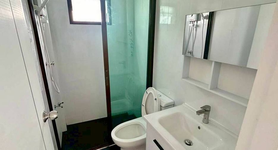 For rent 5 bedrooms villa in Bang Lamung, Chonburi