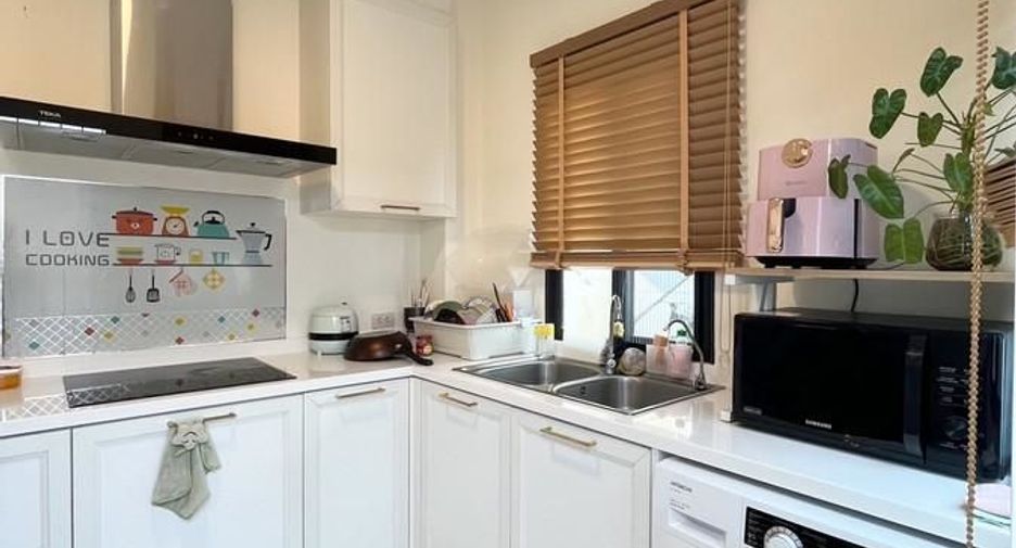 For rent 3 bedrooms house in Prawet, Bangkok