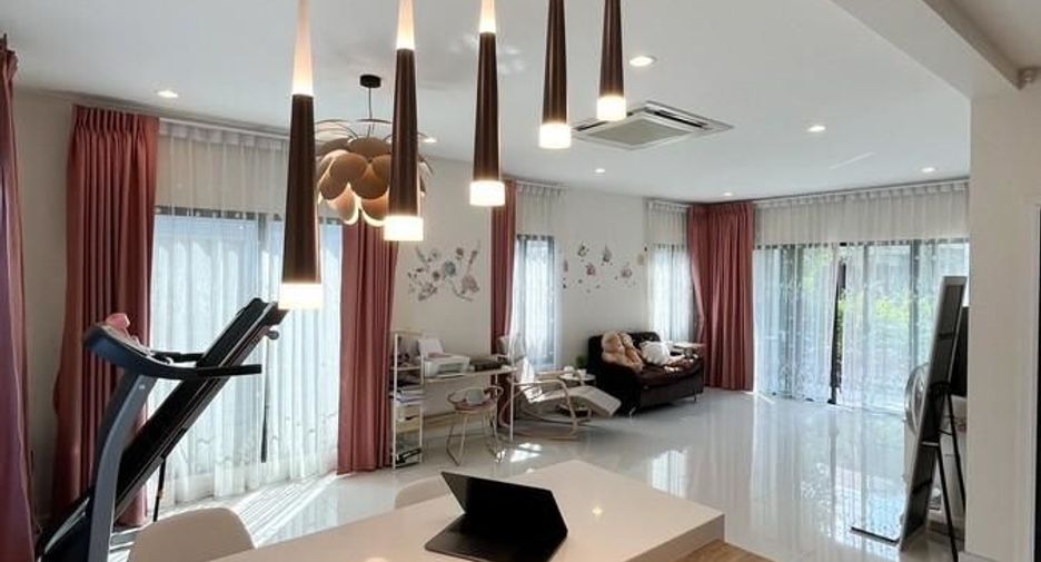 For rent 3 bedrooms house in Prawet, Bangkok