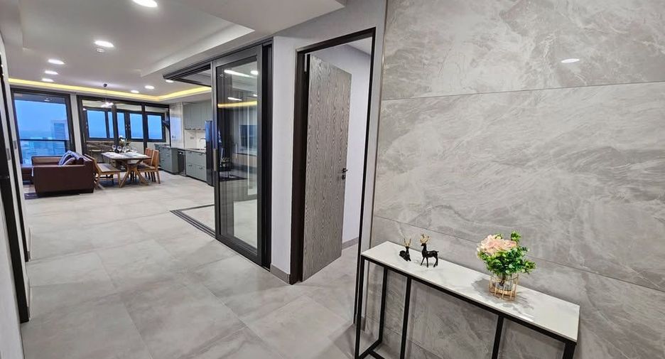 Wohnung zur Miete und zum Kauf mit 3 Zimmer in Khlong Toei, Bangkok