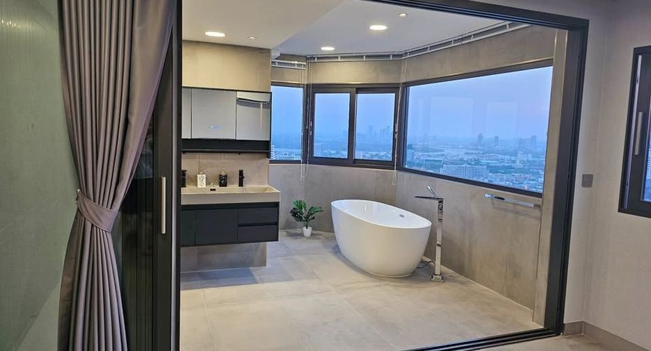 Wohnung zur Miete und zum Kauf mit 3 Zimmer in Khlong Toei, Bangkok