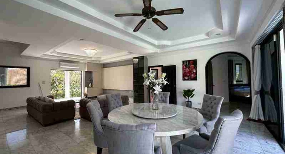 À vendre 5 chambres villa à Bang Lamung, Chonburi