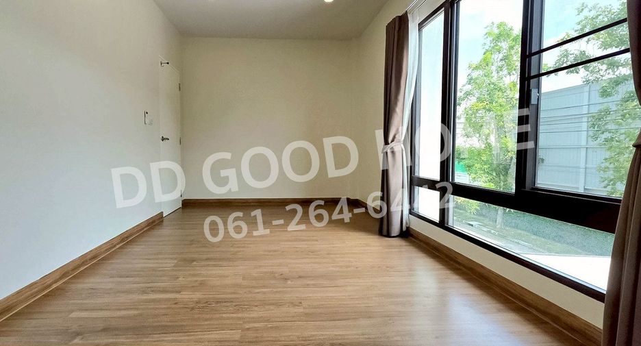 Casa en venta de 4 habitaciones en Phra Pradaeng, Samut Prakan