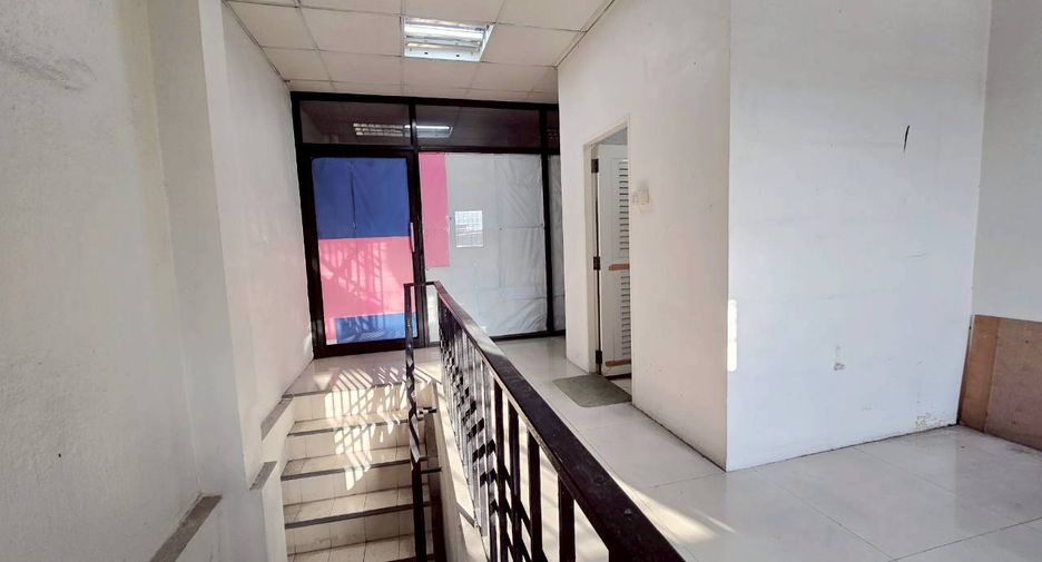 For sale retail Space in Bang Na, Bangkok