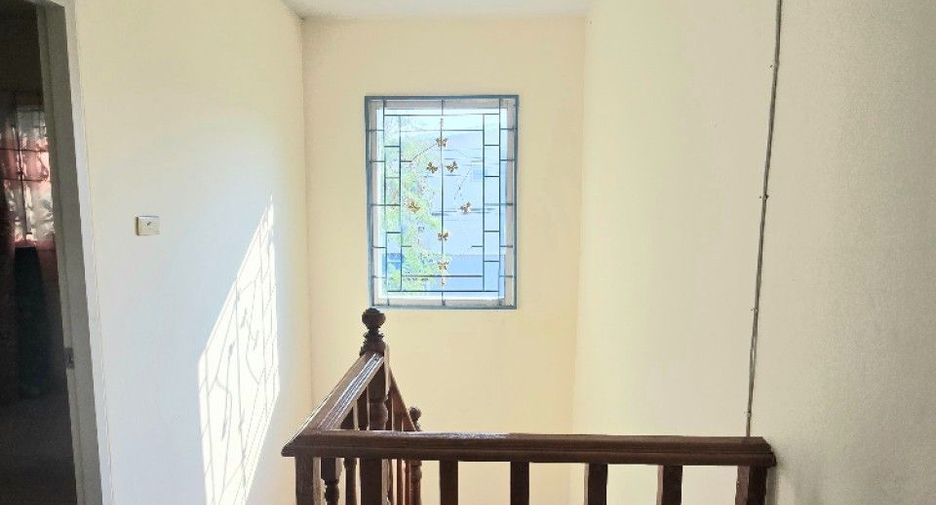 Reihenhaus zum Kauf mit 3 Zimmer in Bang Phli, Samut Prakan