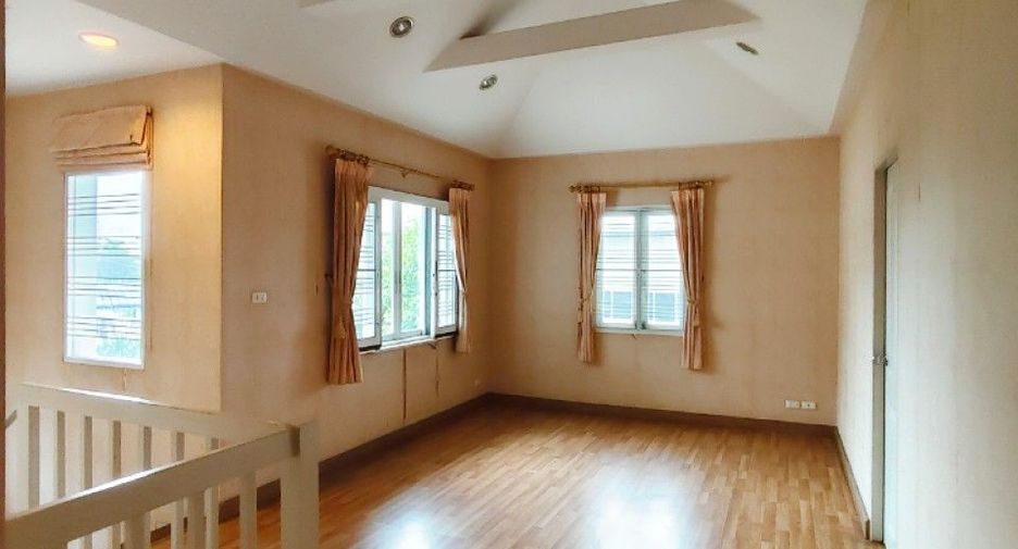 For sale 3 bedrooms house in Bang Bon, Bangkok