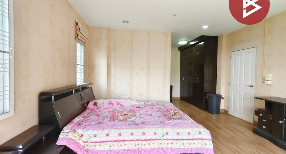 For sale 3 bedrooms house in Bang Bon, Bangkok