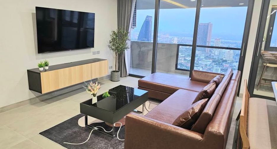 For rent そして for sale 3 ベッドルーム condo in Khlong Toei, Bangkok