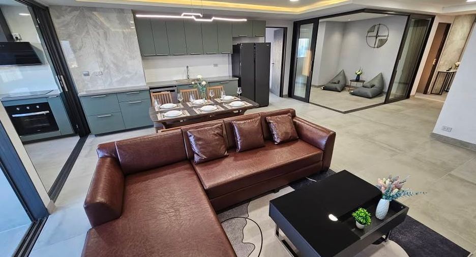 For rent そして for sale 3 ベッドルーム condo in Khlong Toei, Bangkok