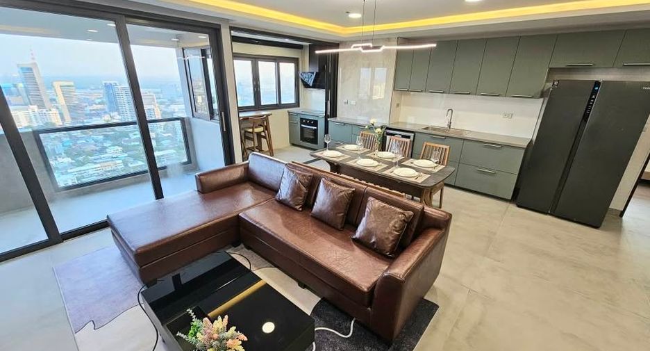 For rent そして for sale 3 ベッドルーム condo in Khlong Toei, Bangkok