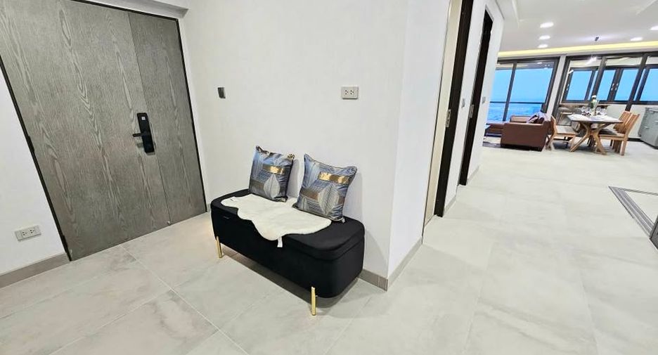For rent そして for sale 3 ベッドルーム condo in Khlong Toei, Bangkok