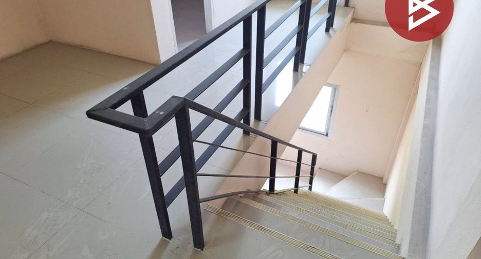 À vendre 2 chambres local commercial à Mueang Nakhon Nayok, Nakhon Nayok