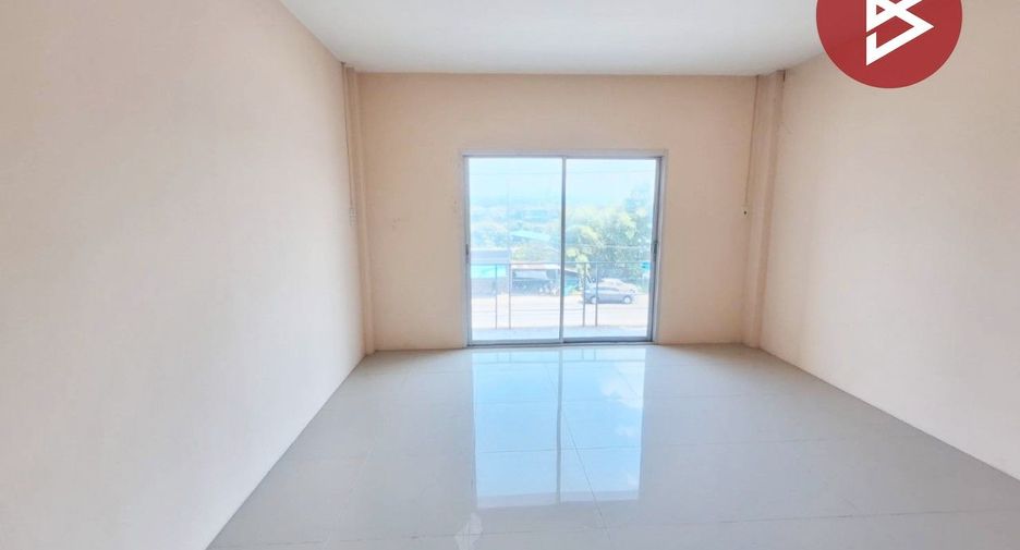 À vendre 2 chambres local commercial à Mueang Nakhon Nayok, Nakhon Nayok