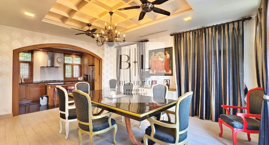 Casa en venta de 4 habitaciones en Sattahip, Chonburi
