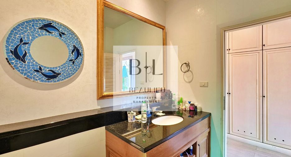 Casa en venta de 4 habitaciones en Sattahip, Chonburi