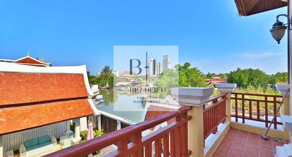 Casa en venta de 4 habitaciones en Sattahip, Chonburi