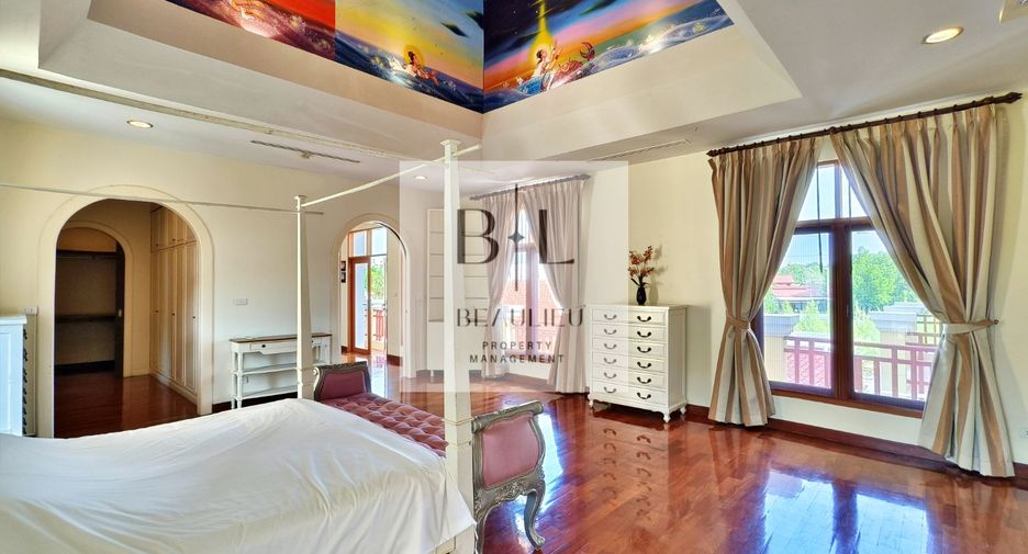 Casa en venta de 4 habitaciones en Sattahip, Chonburi