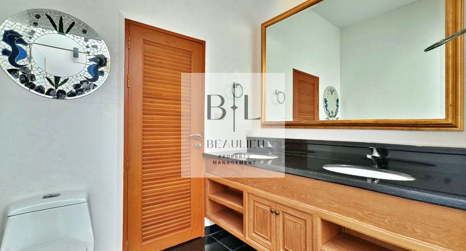 Casa en venta de 4 habitaciones en Sattahip, Chonburi
