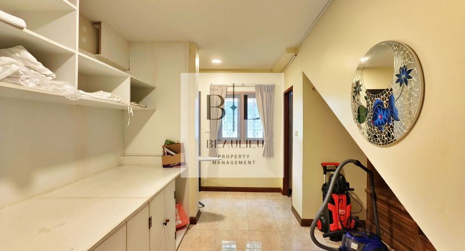 Casa en venta de 4 habitaciones en Sattahip, Chonburi