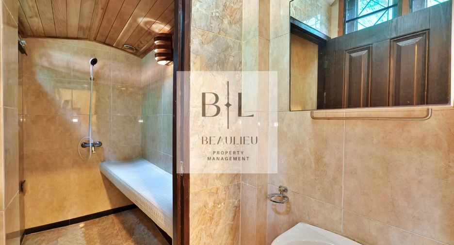 Casa en venta de 4 habitaciones en Sattahip, Chonburi